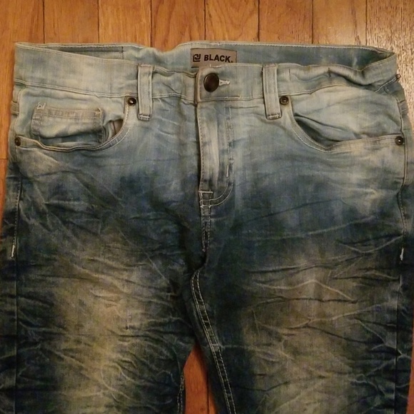 Jeans - Picture 2 of 3